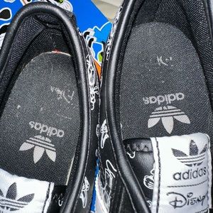 Adidas Nizza x Disney Sport Goofy size 9.5